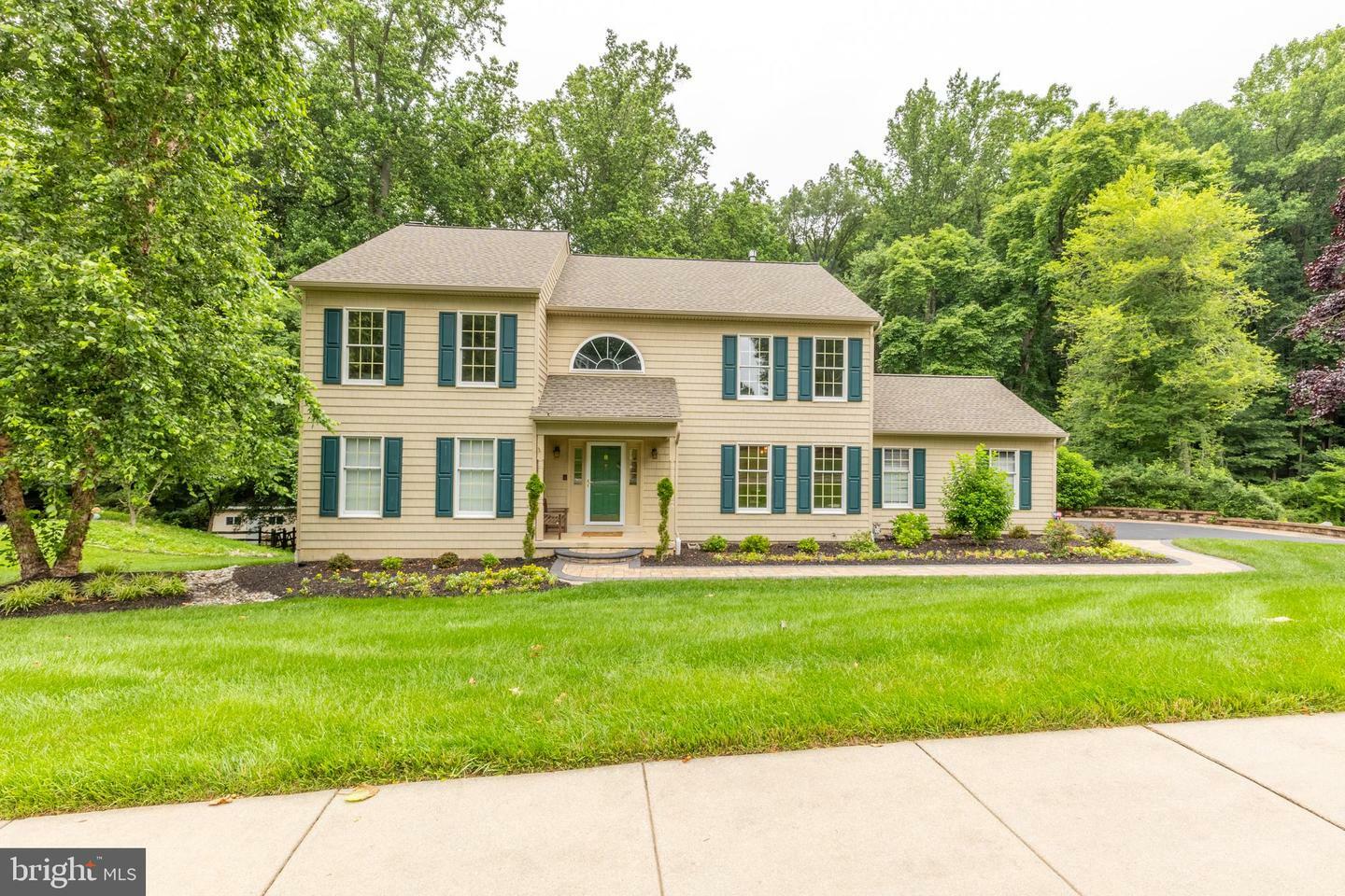 Property Photo:  8 Beagle Club Way  DE 19711 