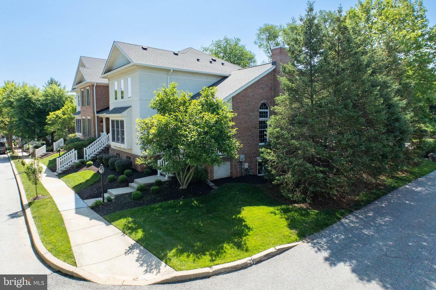 Property Photo: 423 Vineyard Lane PA 19335