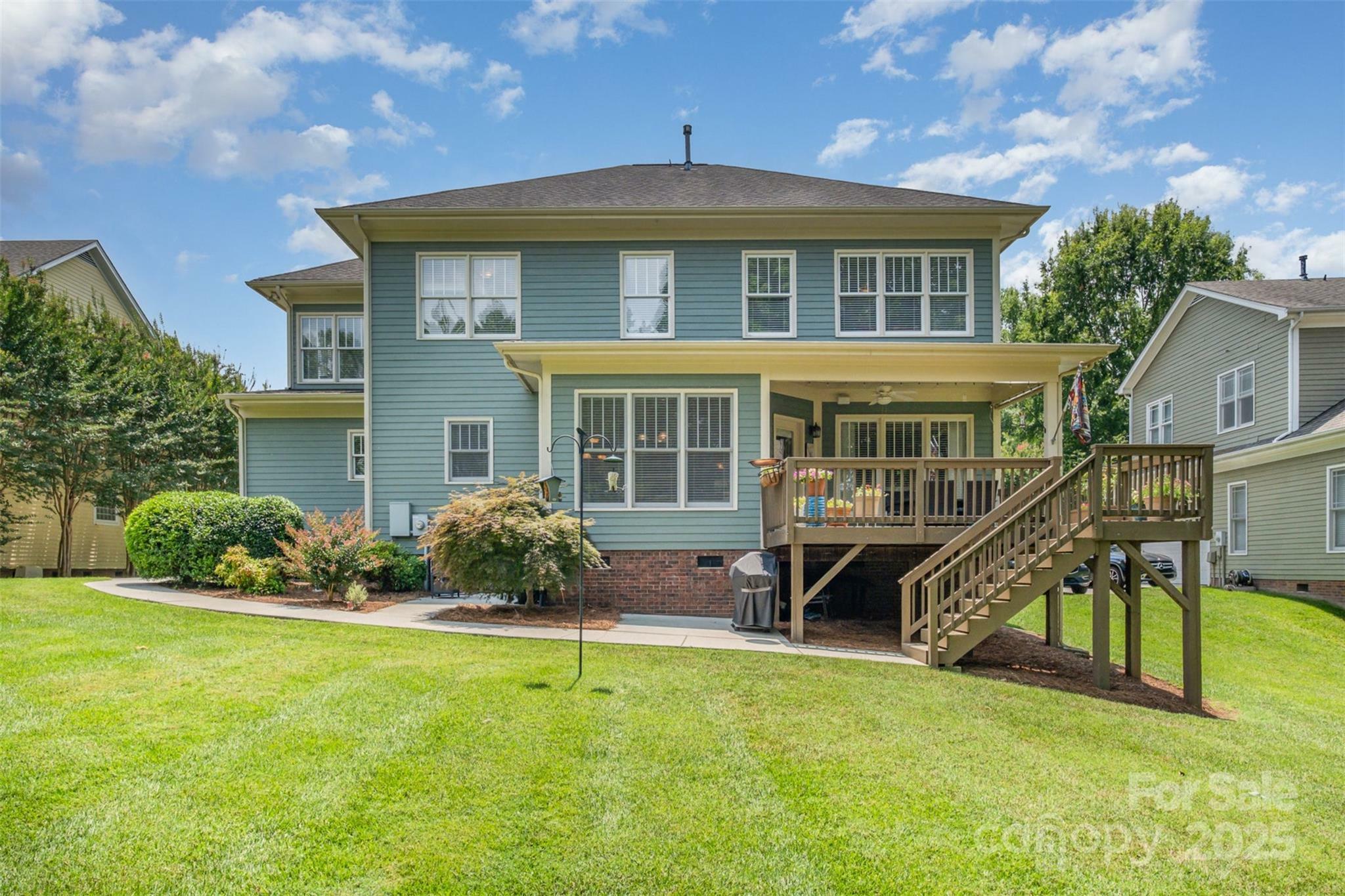 Property Photo: 523 North Oak Drive NC 28078