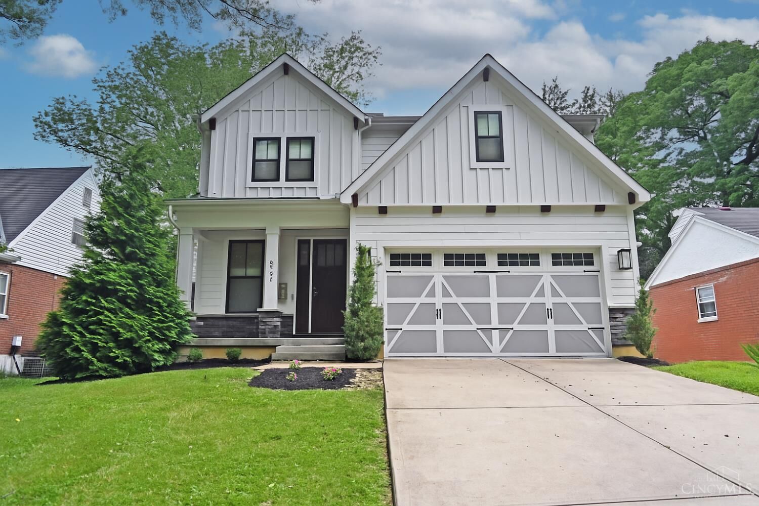 Property Photo: 3743 Grovedale Place OH 45208