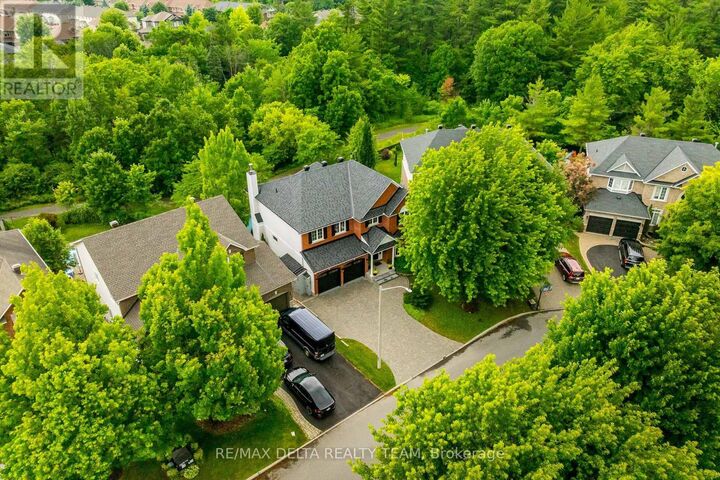 Property Photo: 1779 Heatherstone Crescent ON K4A 4P3