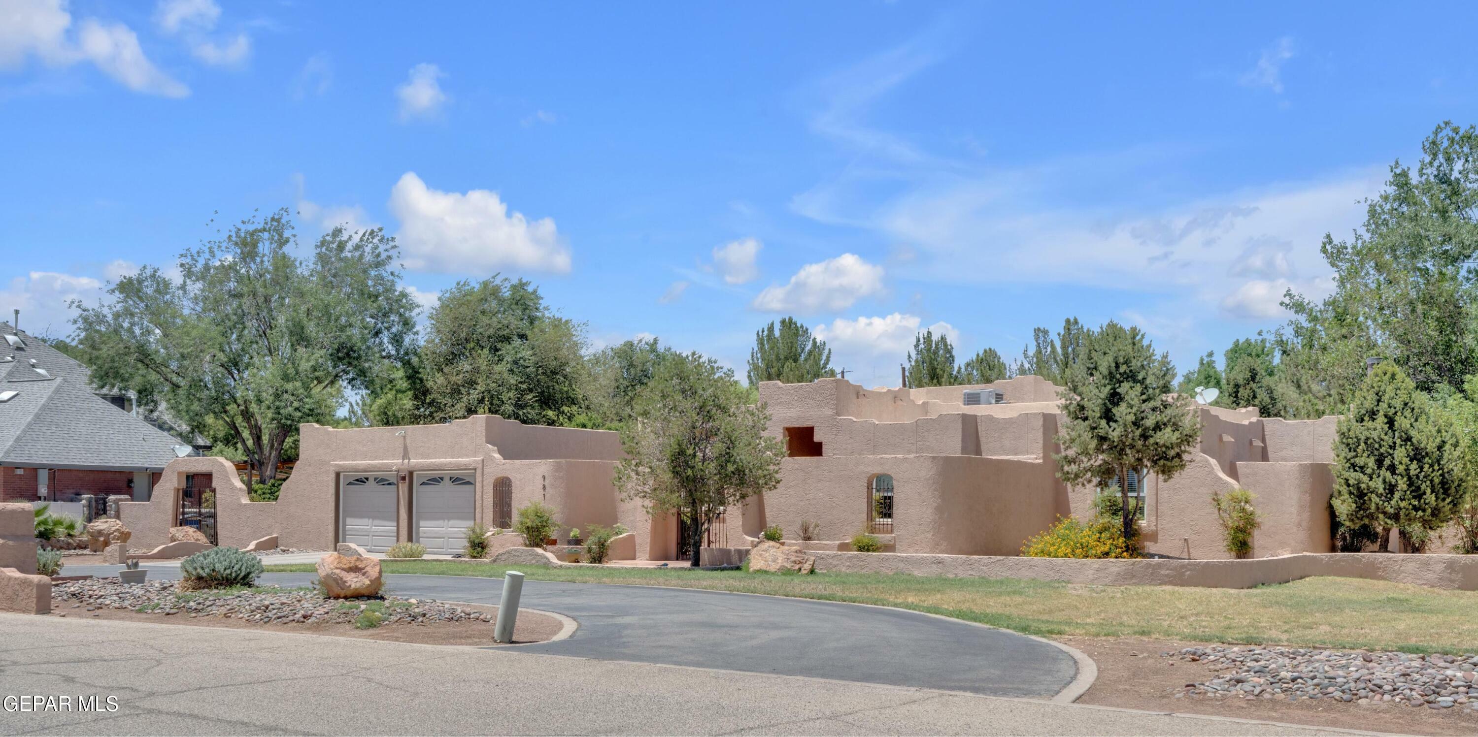Property Photo:  981 Vereda Del Valle Avenue  TX 79932 