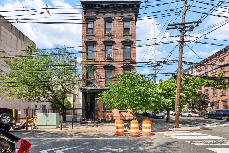 Property Photo: 550 2nd St 4 NJ 07030