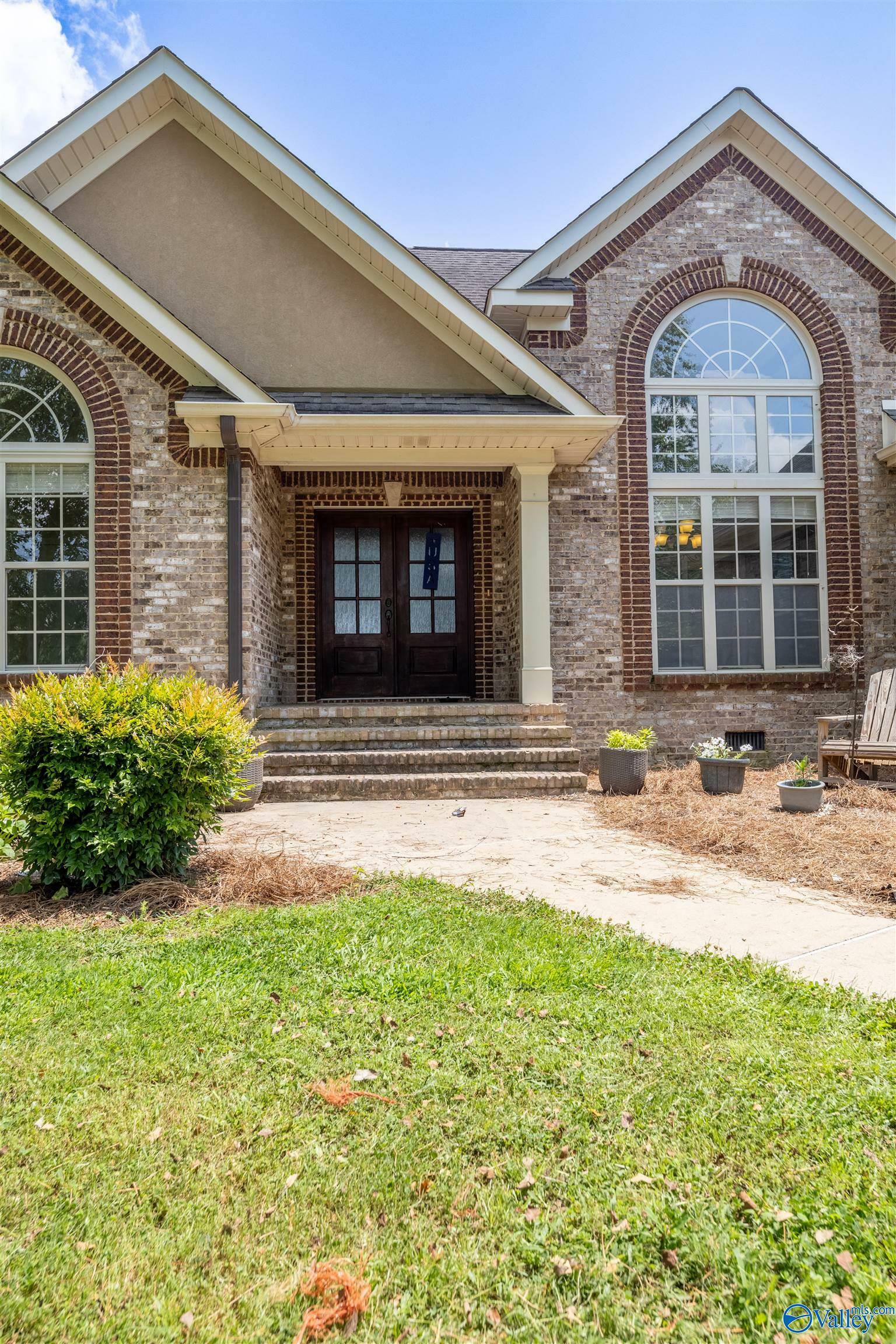 Property Photo: 1451 Marshall Way AL 35907
