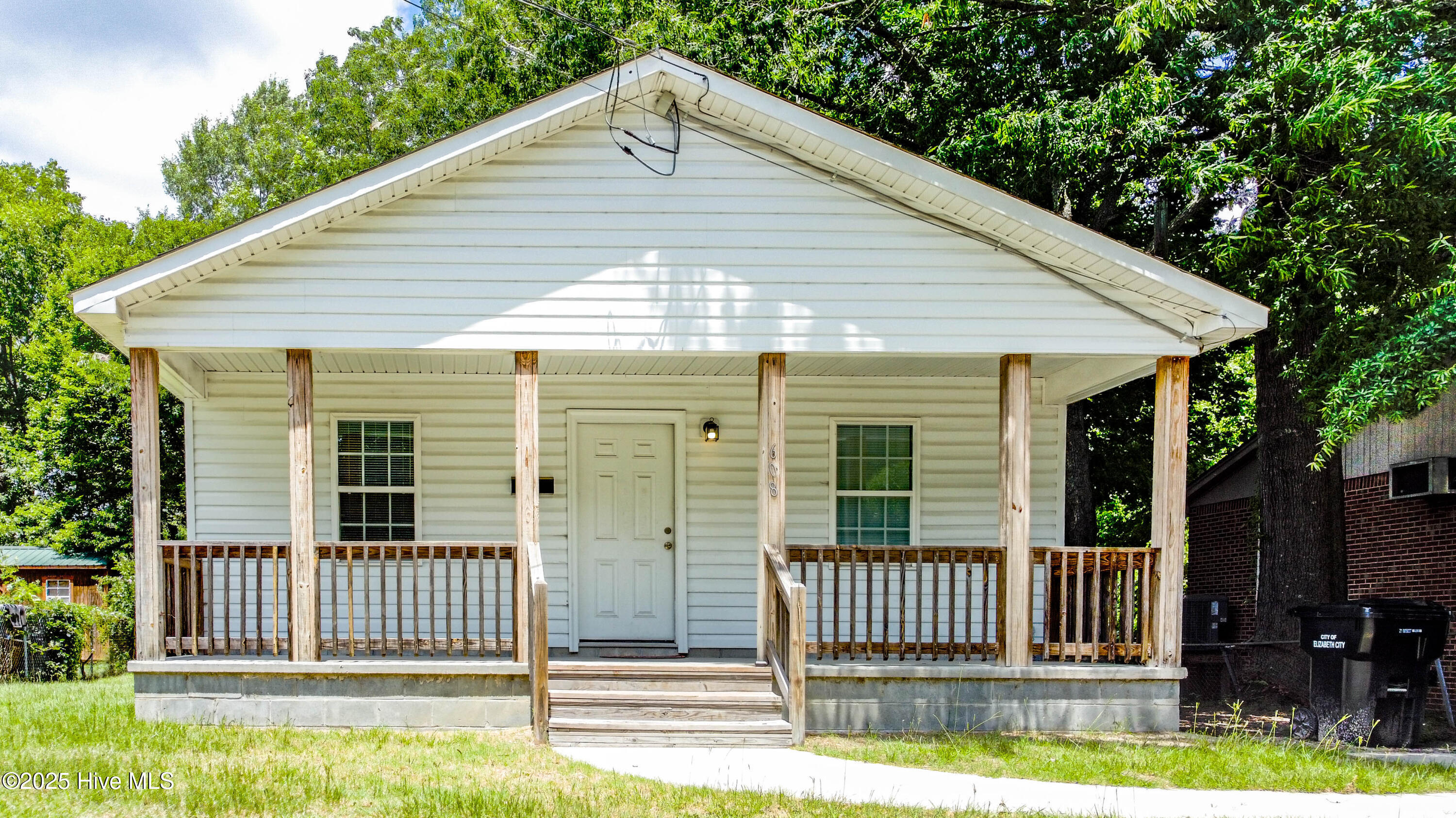 Property Photo: 608 Factory Street NC 27909