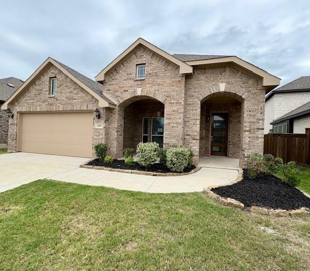 Property Photo: 2605 Henley Way TX 76084