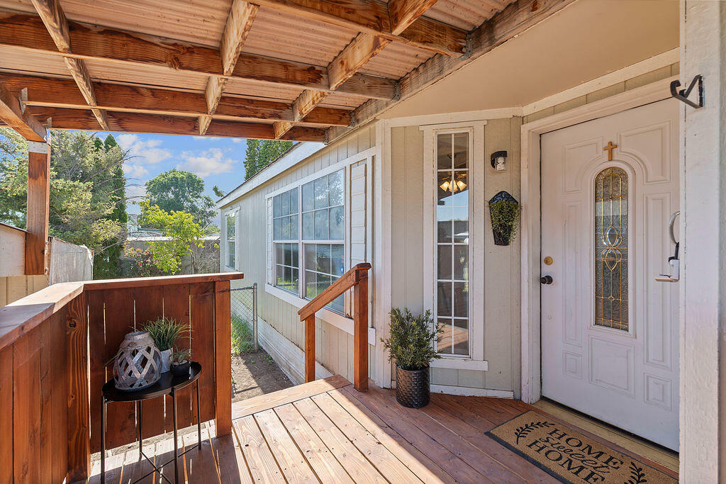 Property Photo: 185 NW Harwood Street 23 OR 97754