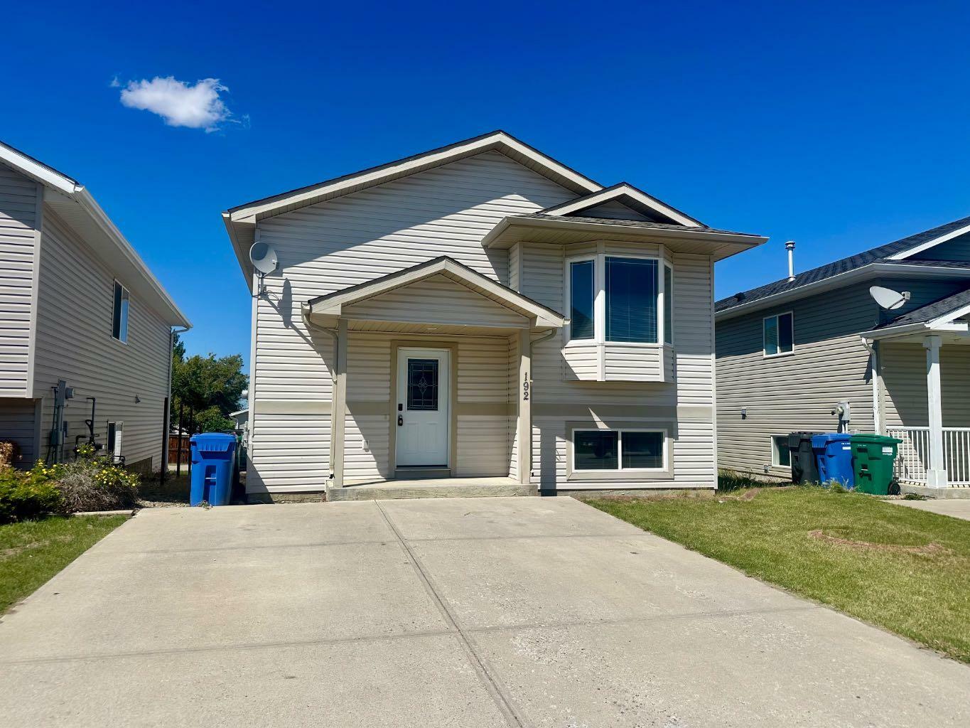 192 Tartan Circle W  Lethbridge AB T1J 5B1 photo