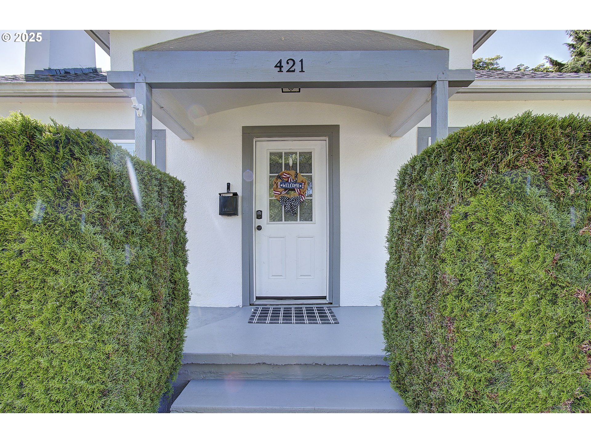 Property Photo: 421 24th Ave WA 98632