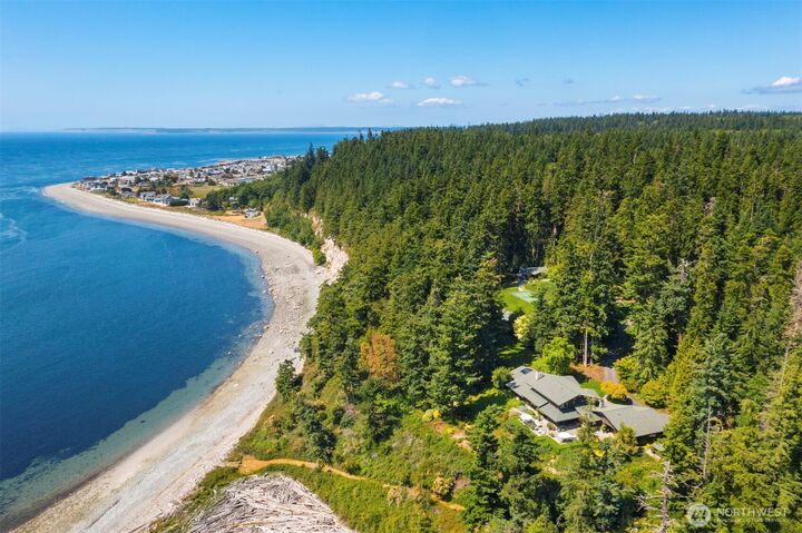 6425 Rs  Undisclosed  Greenbank WA 98253 photo