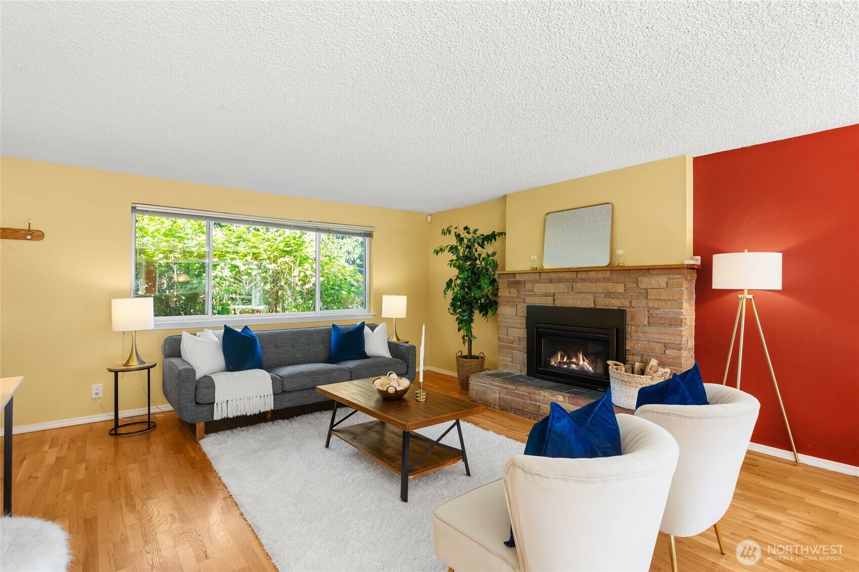 Property Photo:  8438  7th Avenue SW  WA 98106 