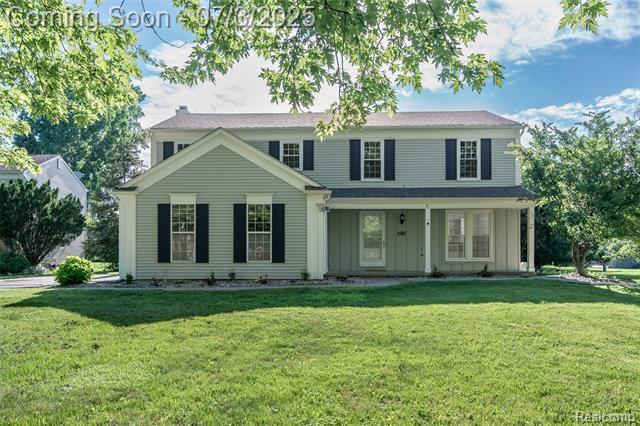Property Photo: 5587 Brompton Court MI 48322