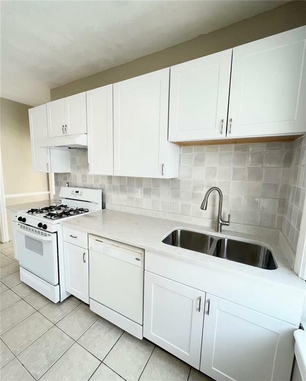 Property Photo: 100 Vandewater Street 2 RI 02908