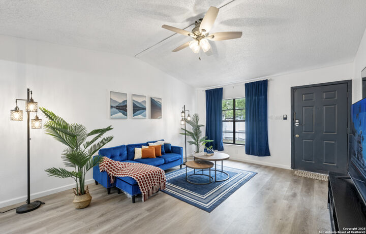 Property Photo: 9630 Simplicity Dr TX 78245