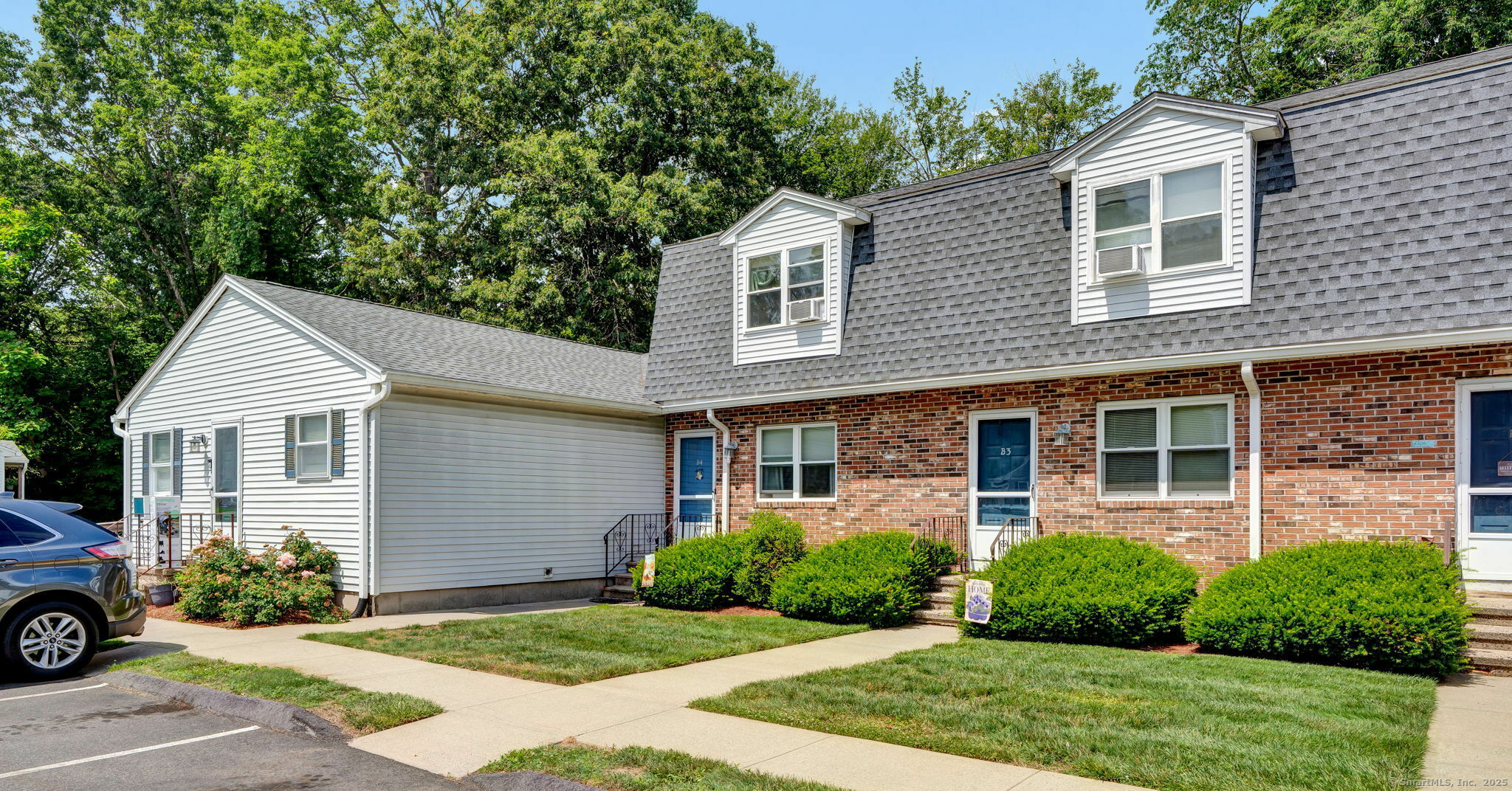 Property Photo: 122 Milford Street Extension Apt B4 CT 06062