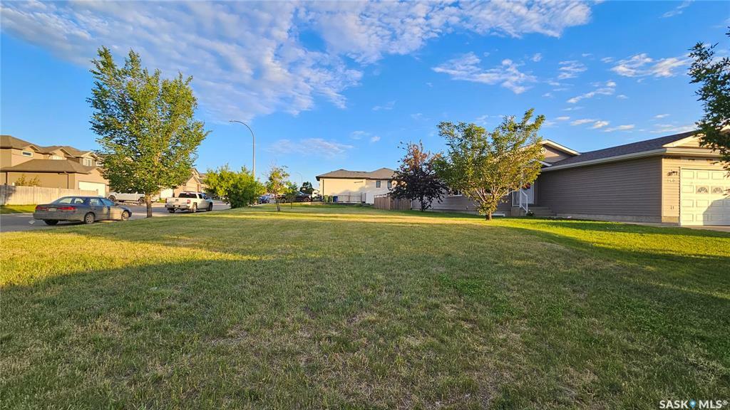Property Photo:  254 Wellington Drive  SK S6K 0A1 