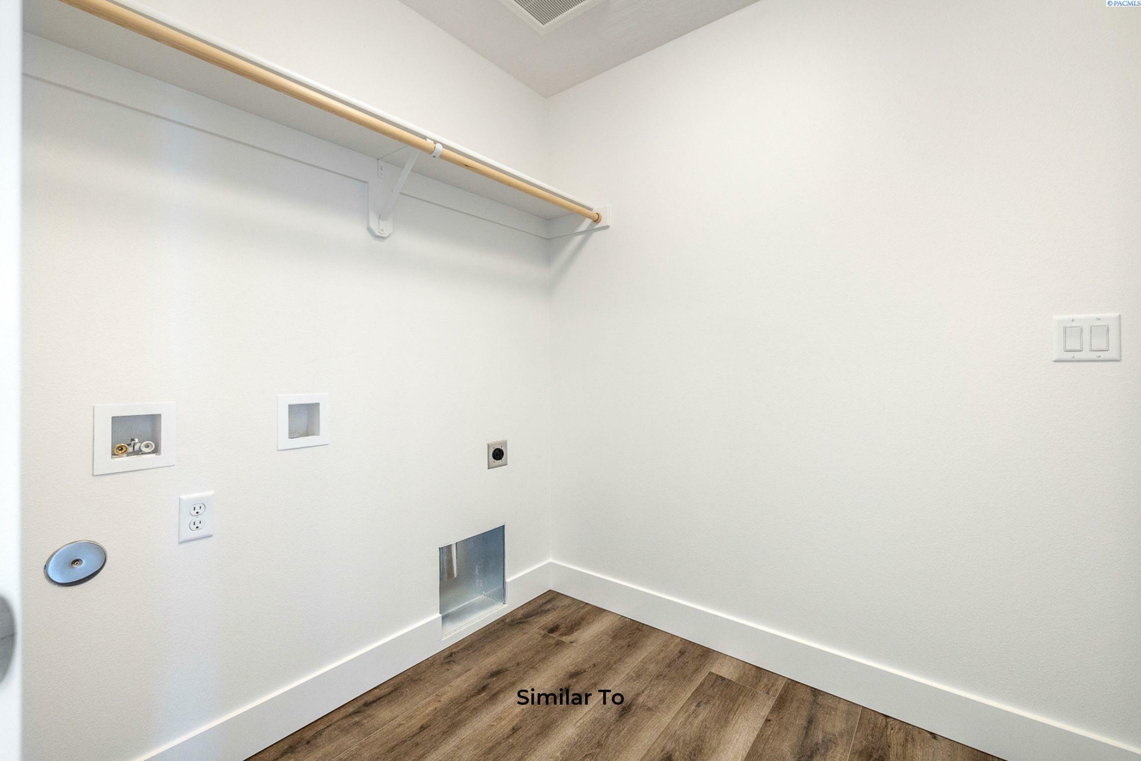 Property Photo: 507 Grapevine St WA 98930