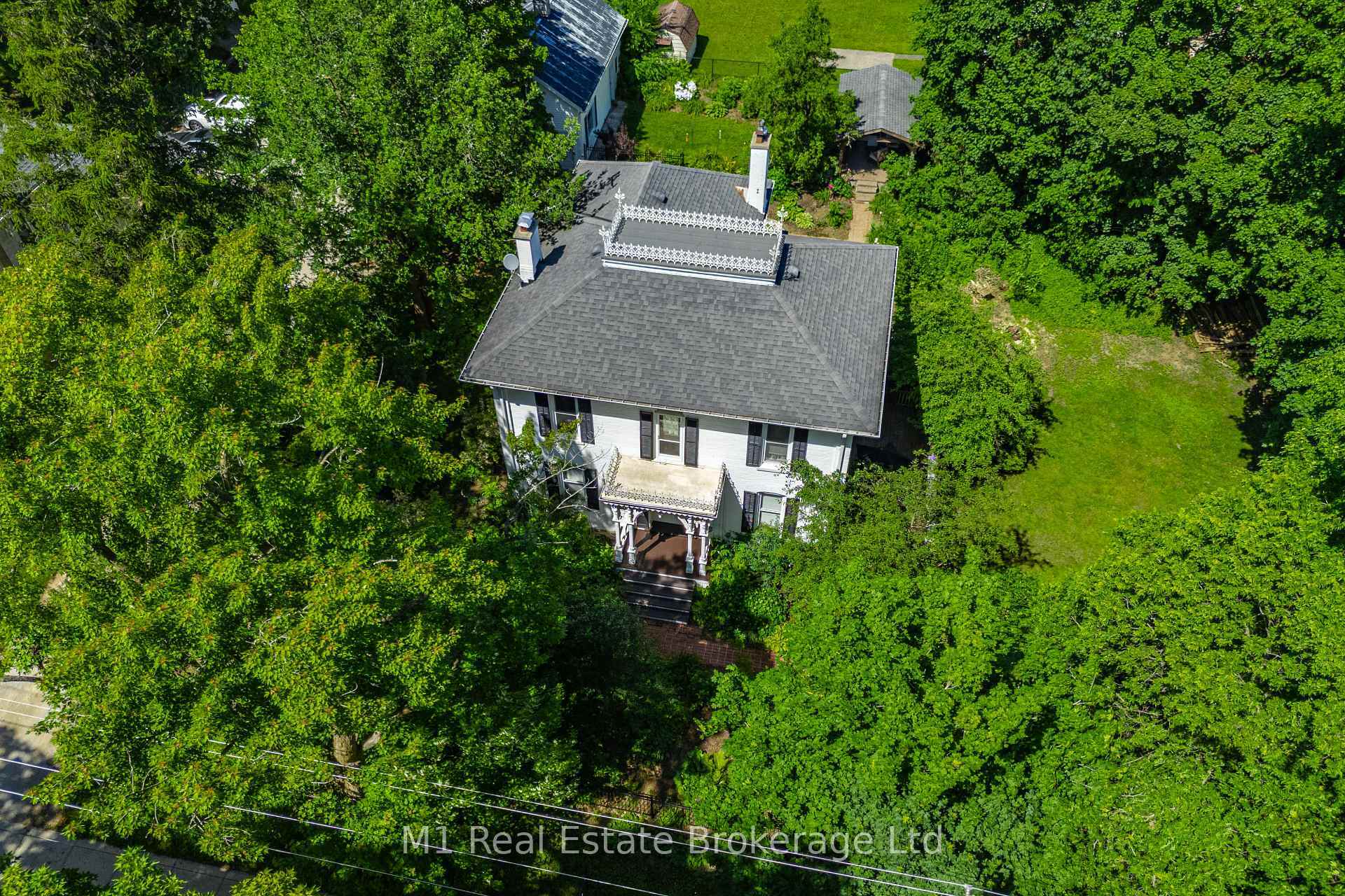 Property Photo:  119 John Street W  ON N0G 2W0 