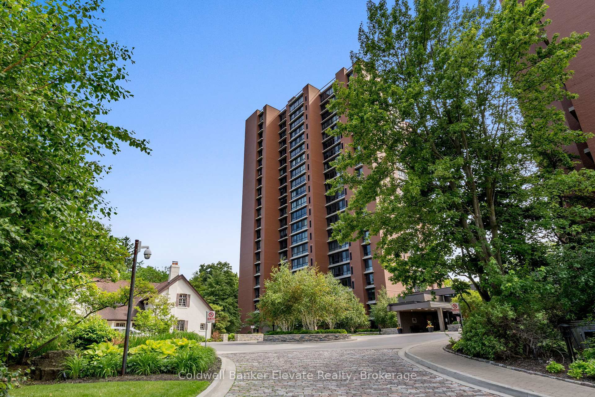 1400 Dixie Road 807  Mississauga ON L5E 3E1 photo