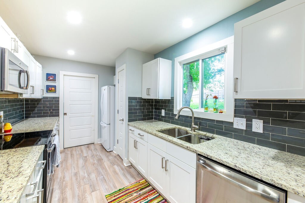 Property Photo: 4715 Carsonhill Drive TX 78723