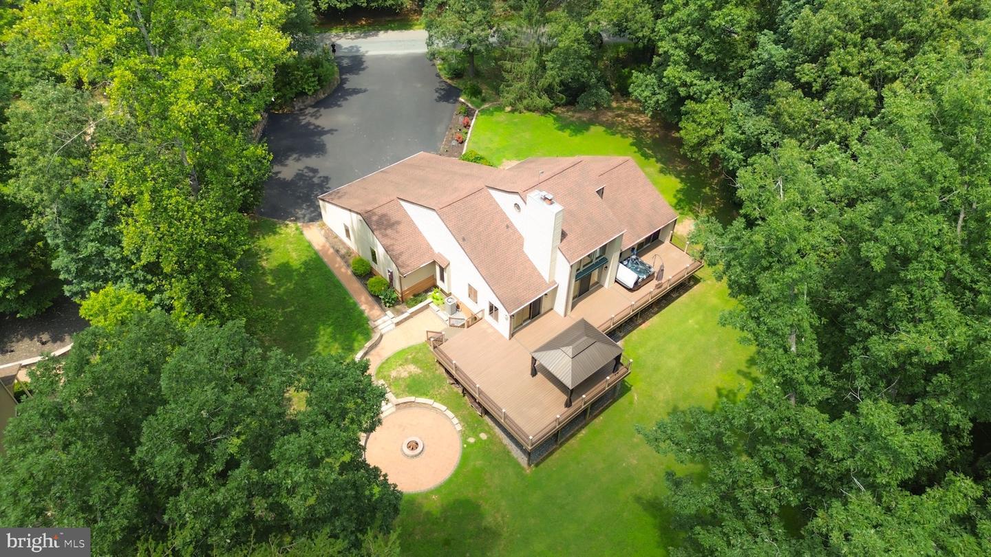 Property Photo: 282 Lakeway Road VA 23117