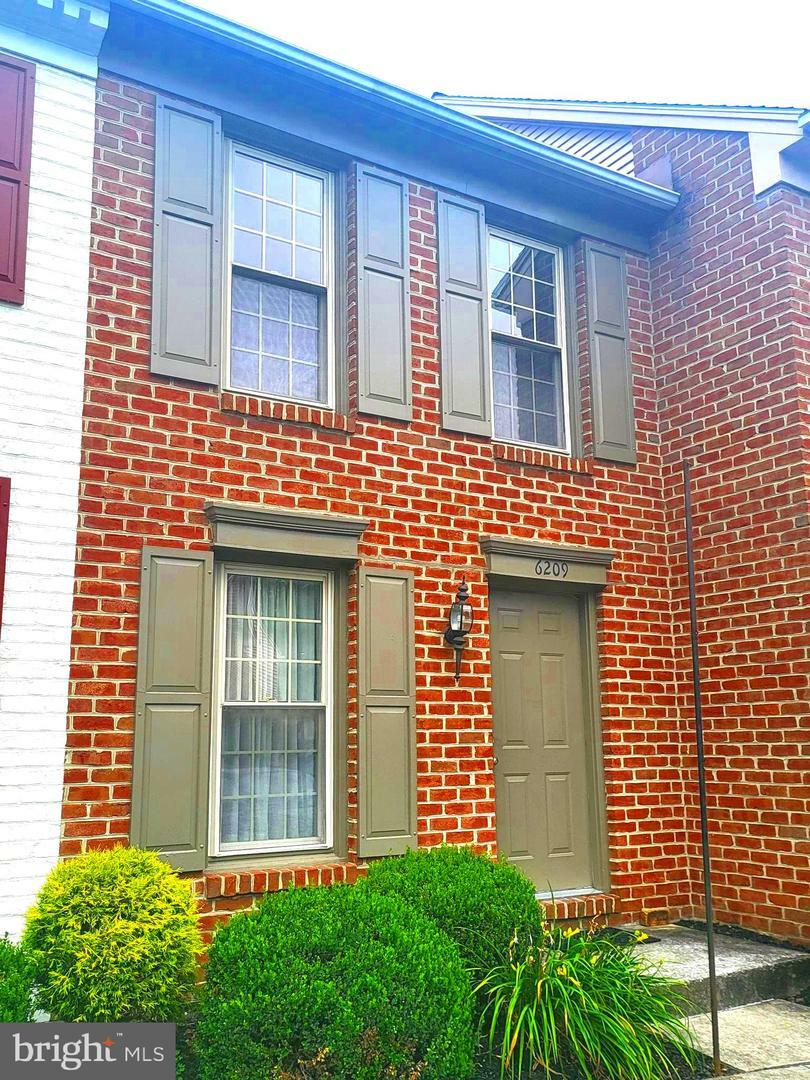 6209 Stanford Court  Mechanicsburg PA 17050 photo