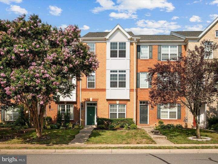 Property Photo:  23089 Sunbury Street  VA 20148 