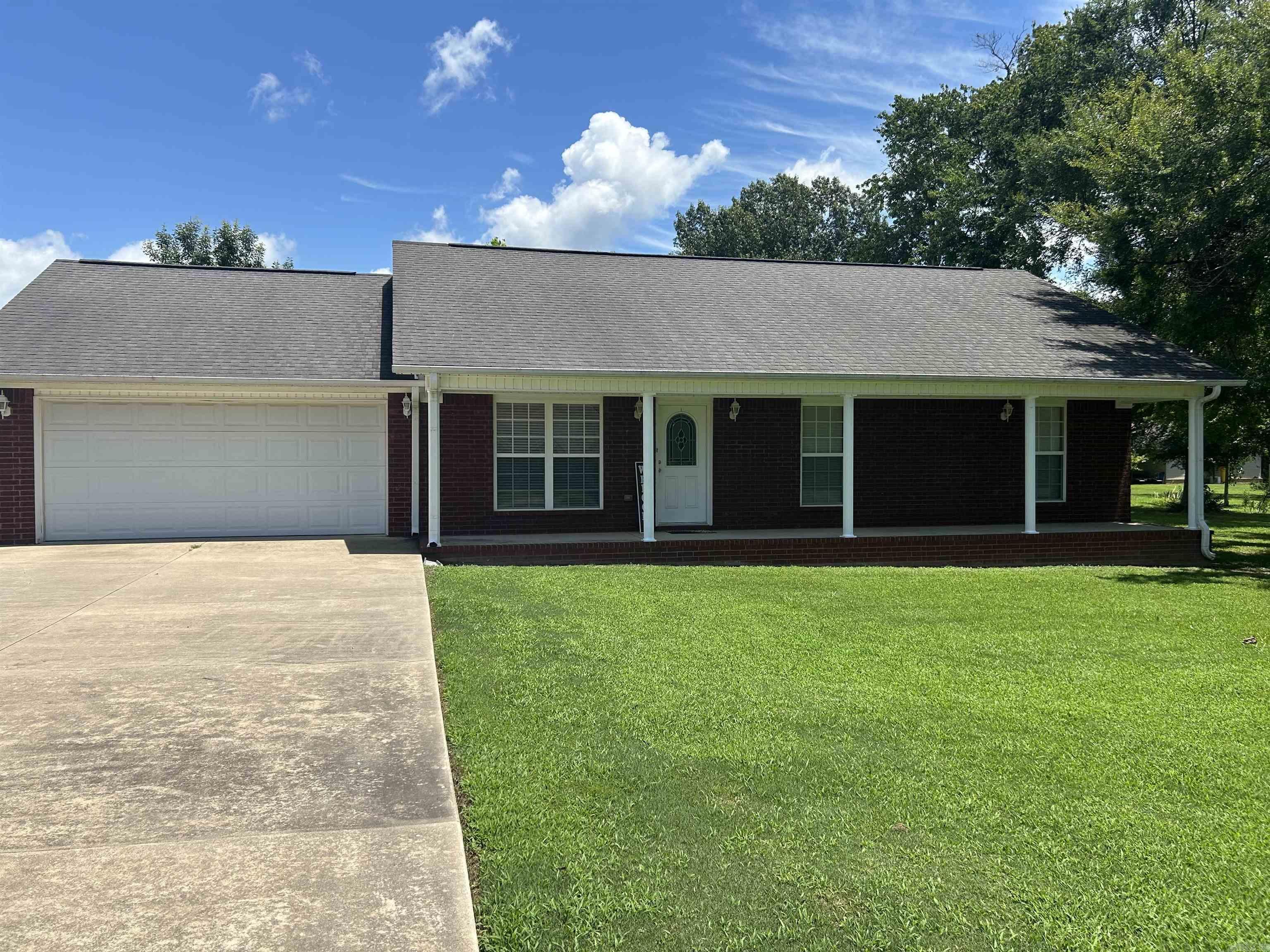 Property Photo: 390 Maggie Loop AR 72858
