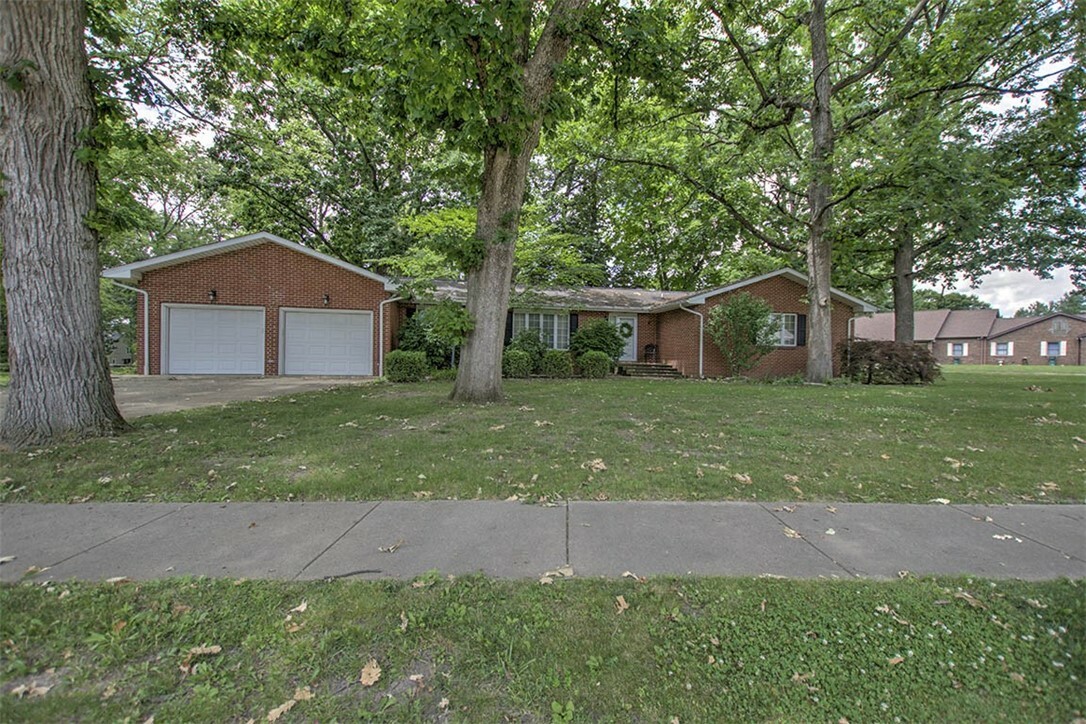 Property Photo:  5307 Yavapai Drive  IL 62535 