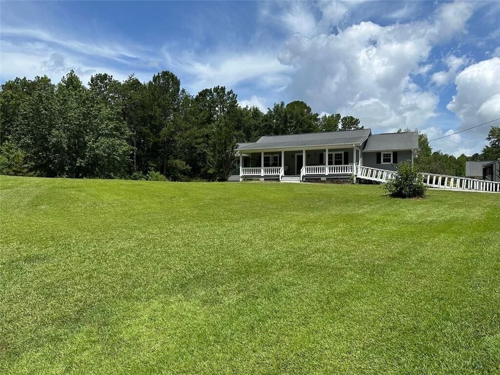 Property Photo: 1351 Atlanta Highway GA 30153