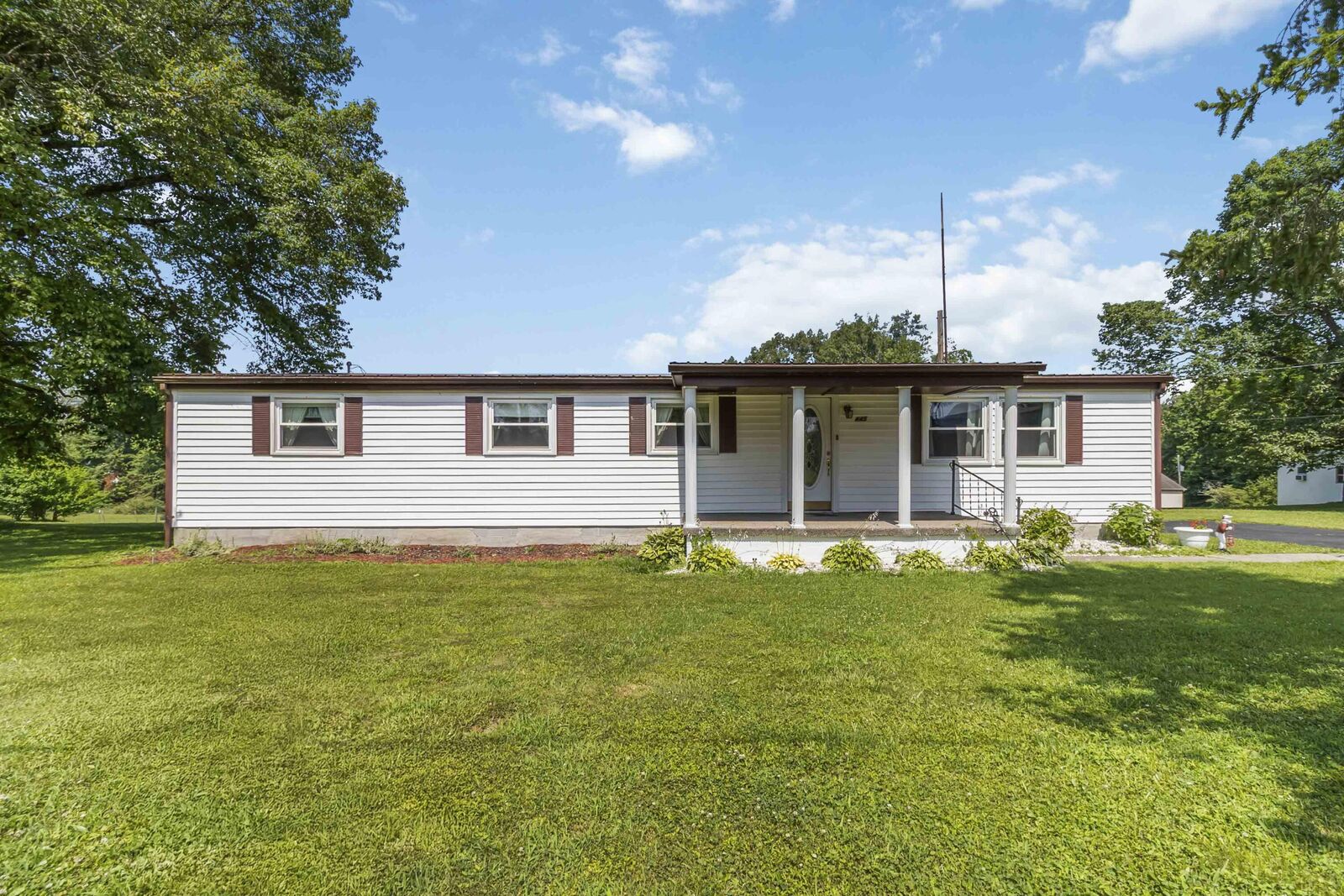 Property Photo:  445 Flint Road  KY 40385 