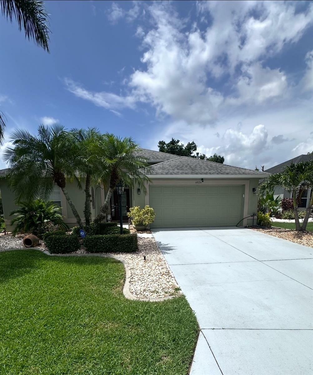 4924 Creekside Trail  Sarasota FL 34243 photo