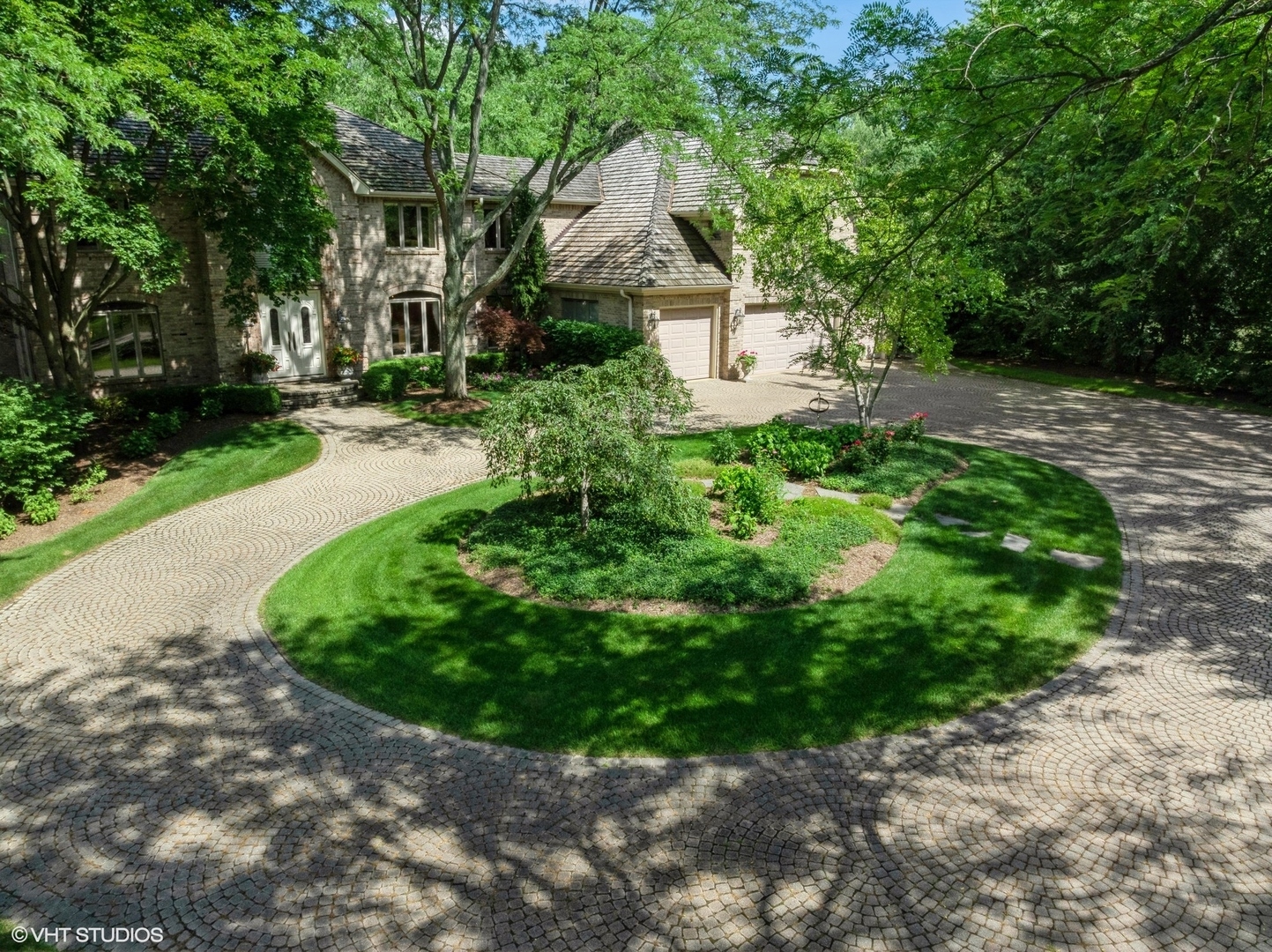Property Photo:  85 Ela Road  IL 60067 