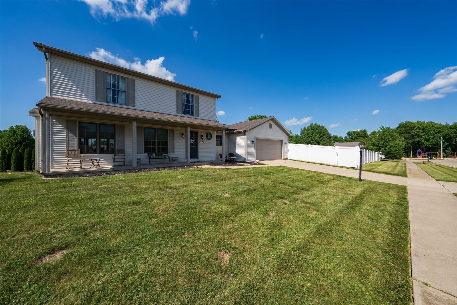 Property Photo: 409 Boulder Street IL 61745