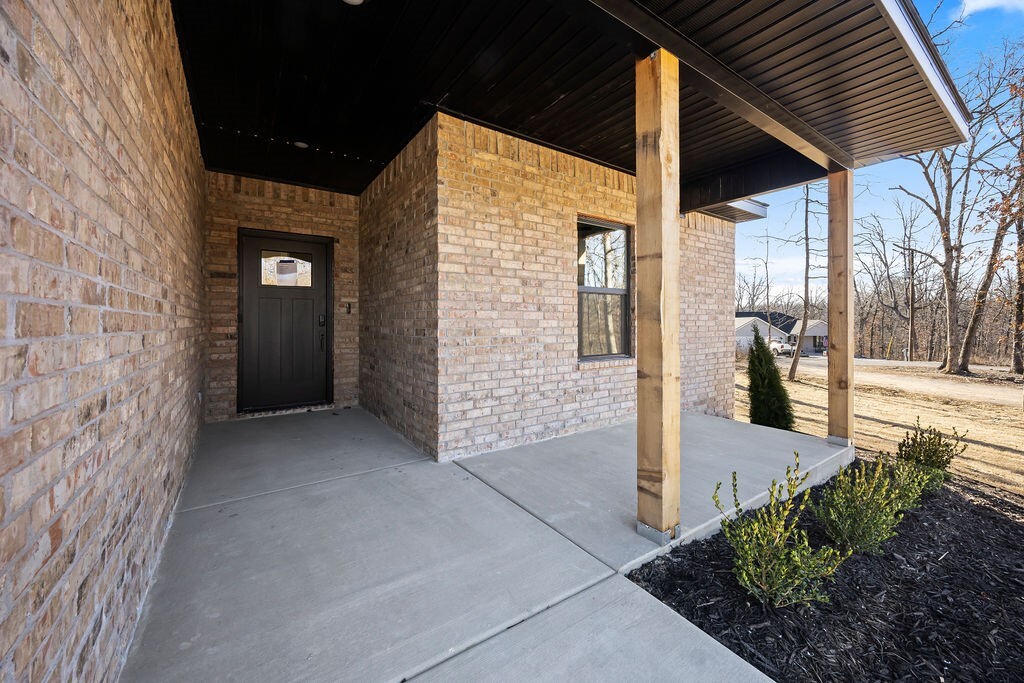 Property Photo: 8 Epping Drive AR 72714