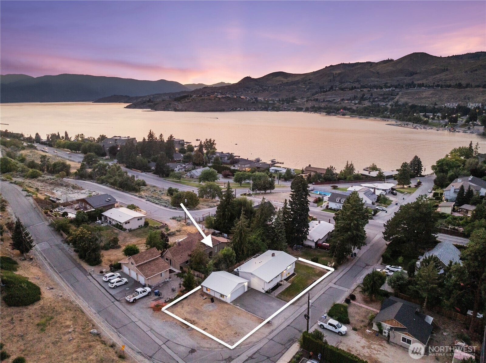 Property Photo: 510 S Lake Street WA 98816