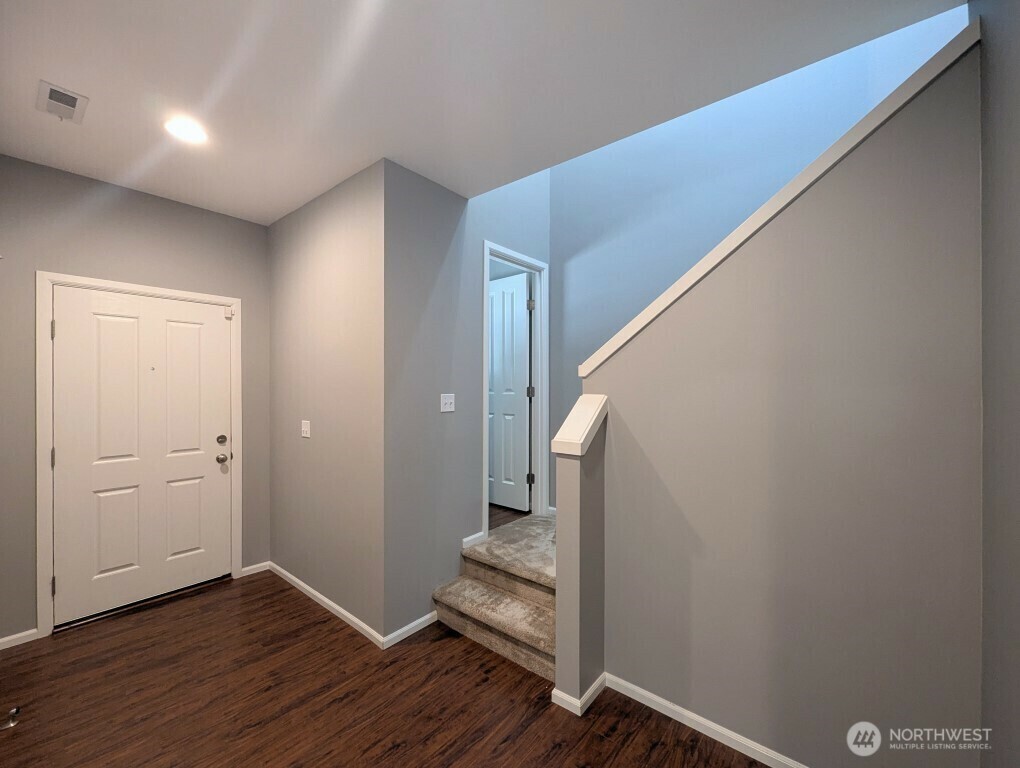 Property Photo: 8415 10th Place SE WA 98258