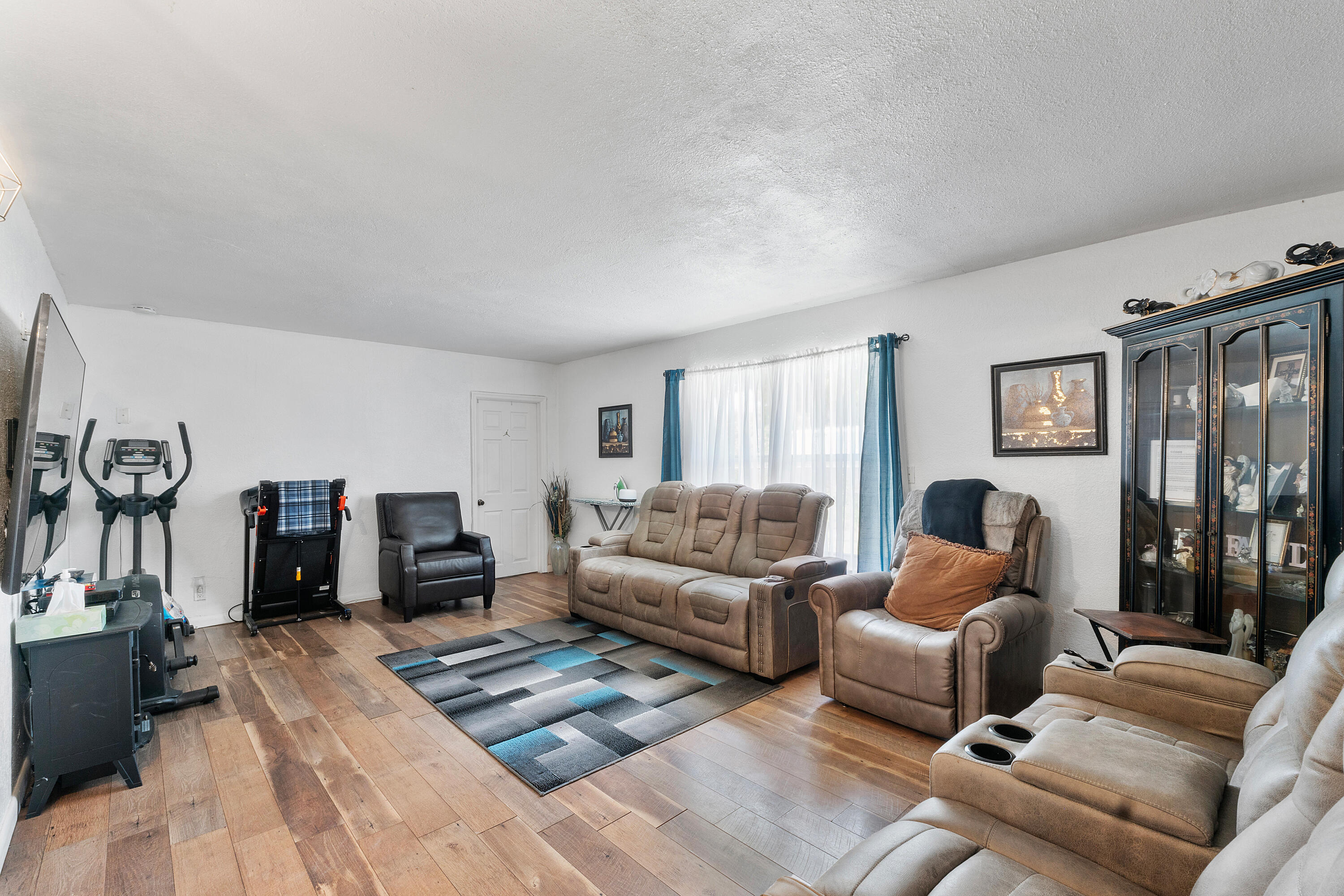 Property Photo:  439 Cheyenne Drive  FL 33462 