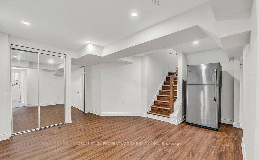Photo de la propriété: 8 Griffith Court Basement ON L7A 3T6