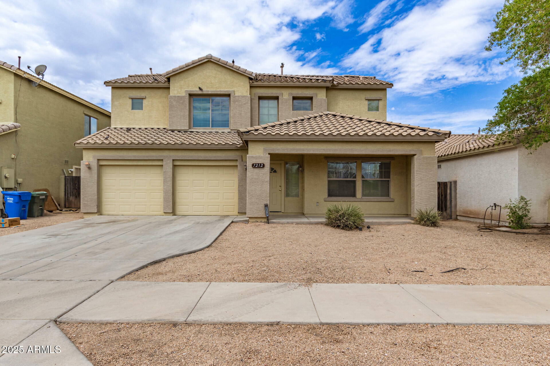 Property Photo: 7212 S 15th Drive AZ 85041