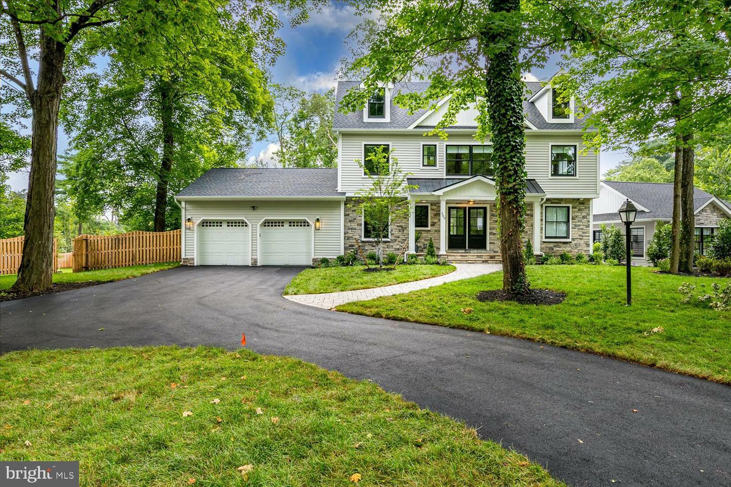 Property Photo: 569&Amp567 Riverside Drive NJ 08540