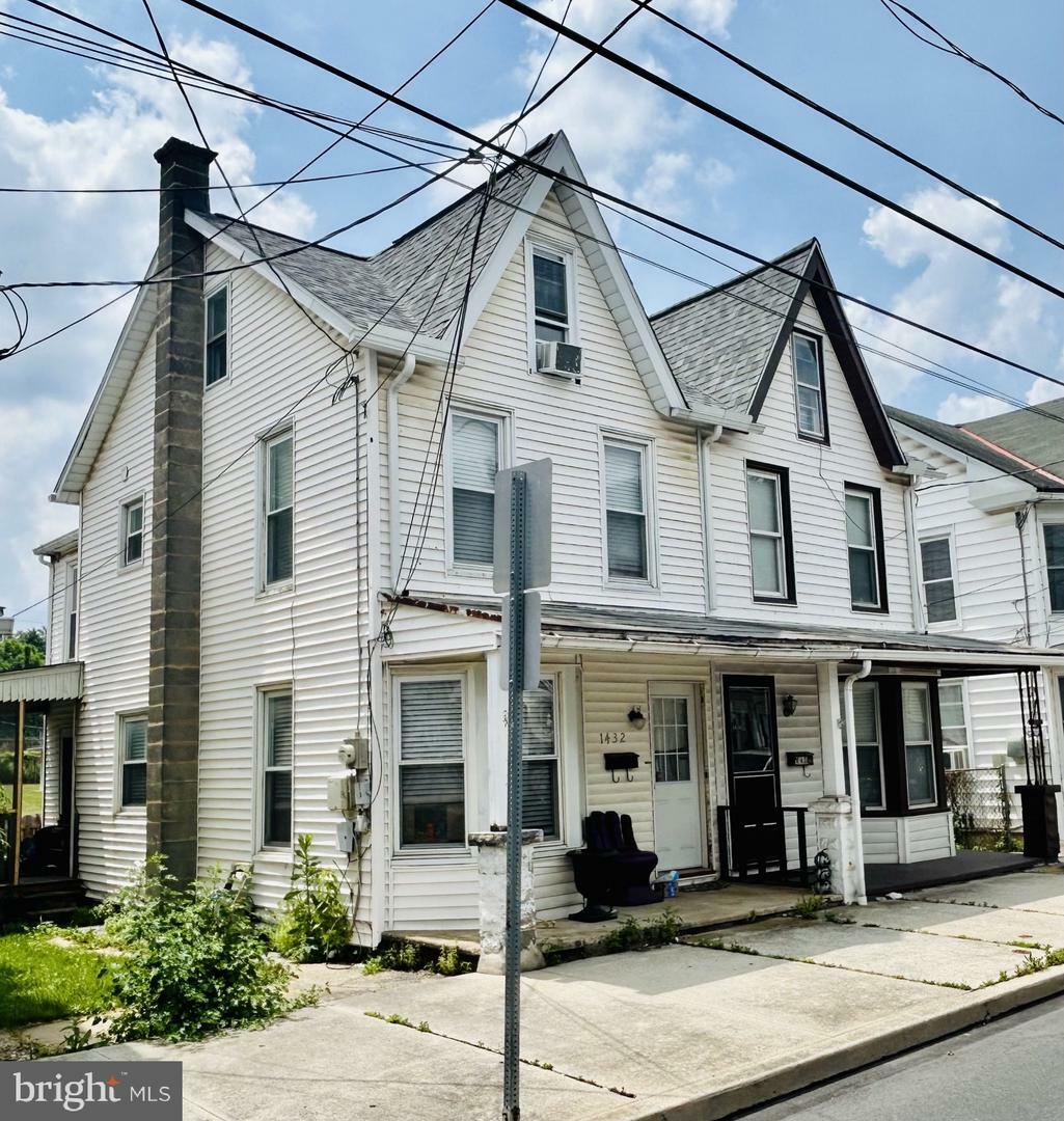 Property Photo: 1432-1434 3rd Street PA 17025