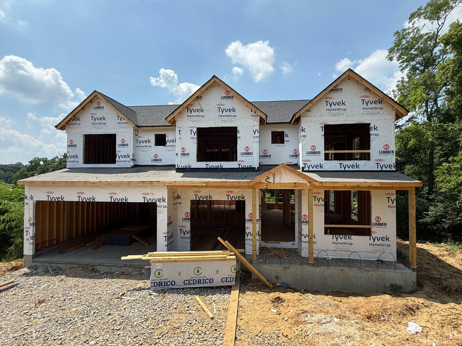 Property Photo: 2121 Clough Chase Drive OH 45244