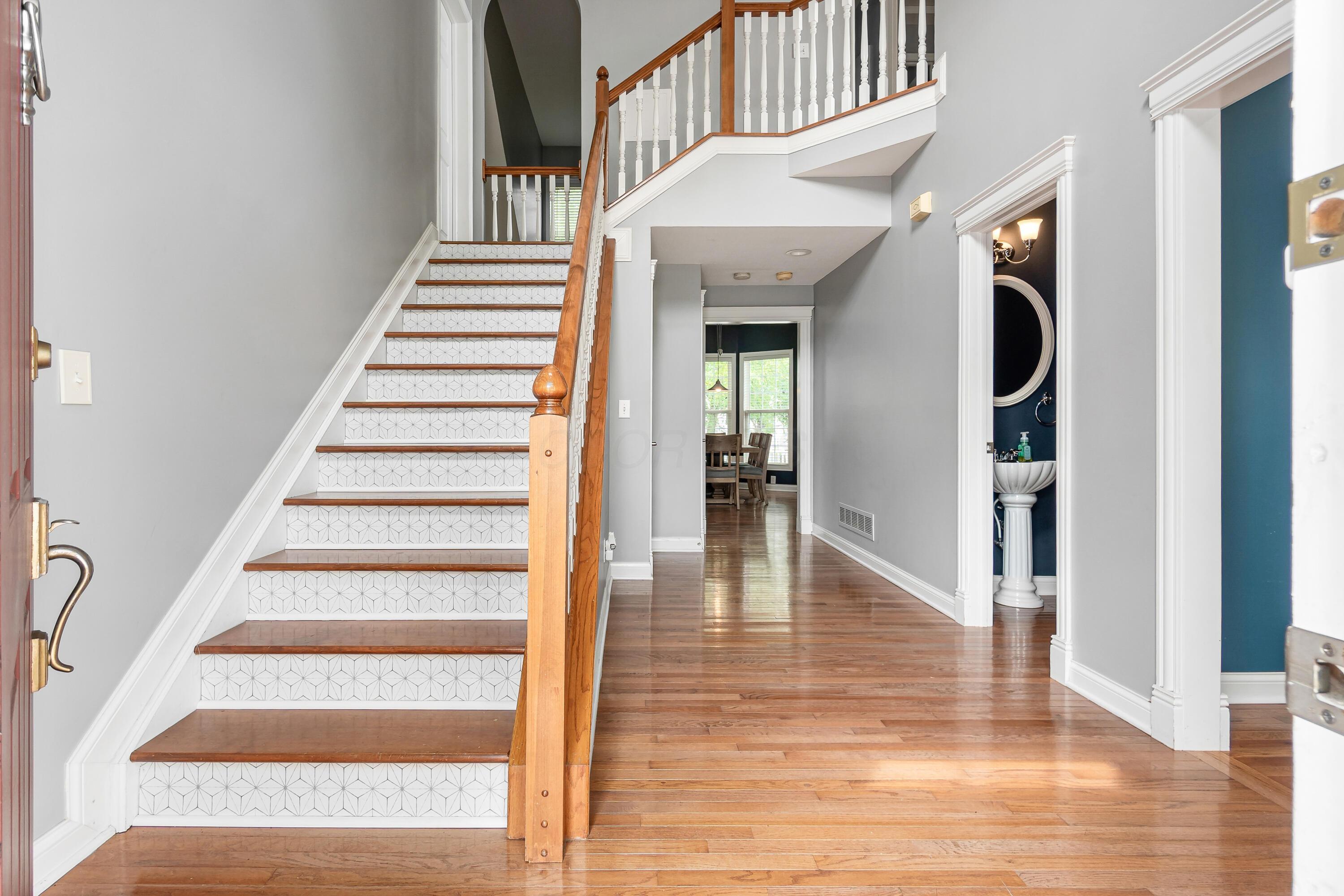 Property Photo: 5129 Marks Court OH 43054