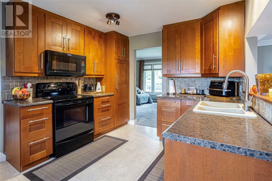 Property Photo: 20 Village Crescent ON P3A 4X9