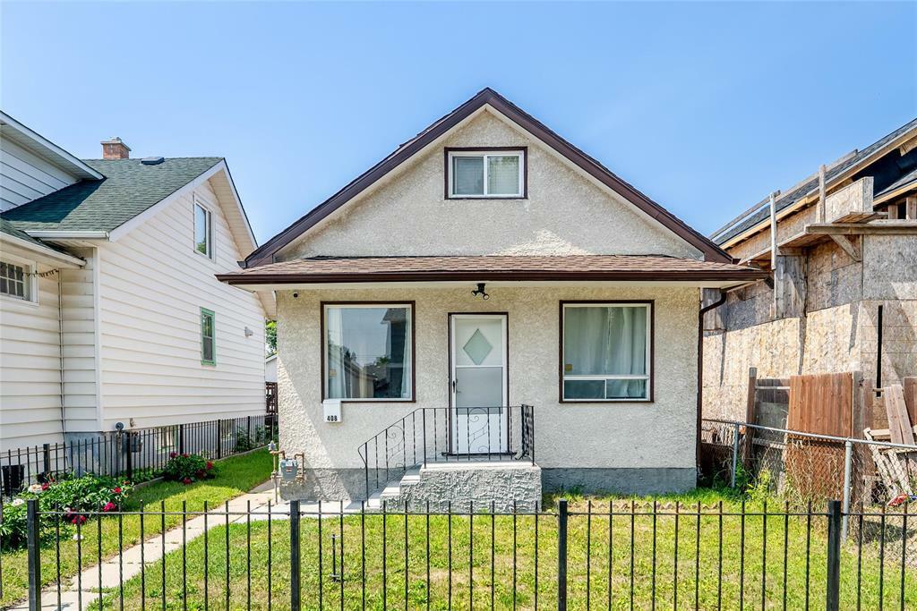 Property Photo: 408 Airlies Street MB R2X 1S8