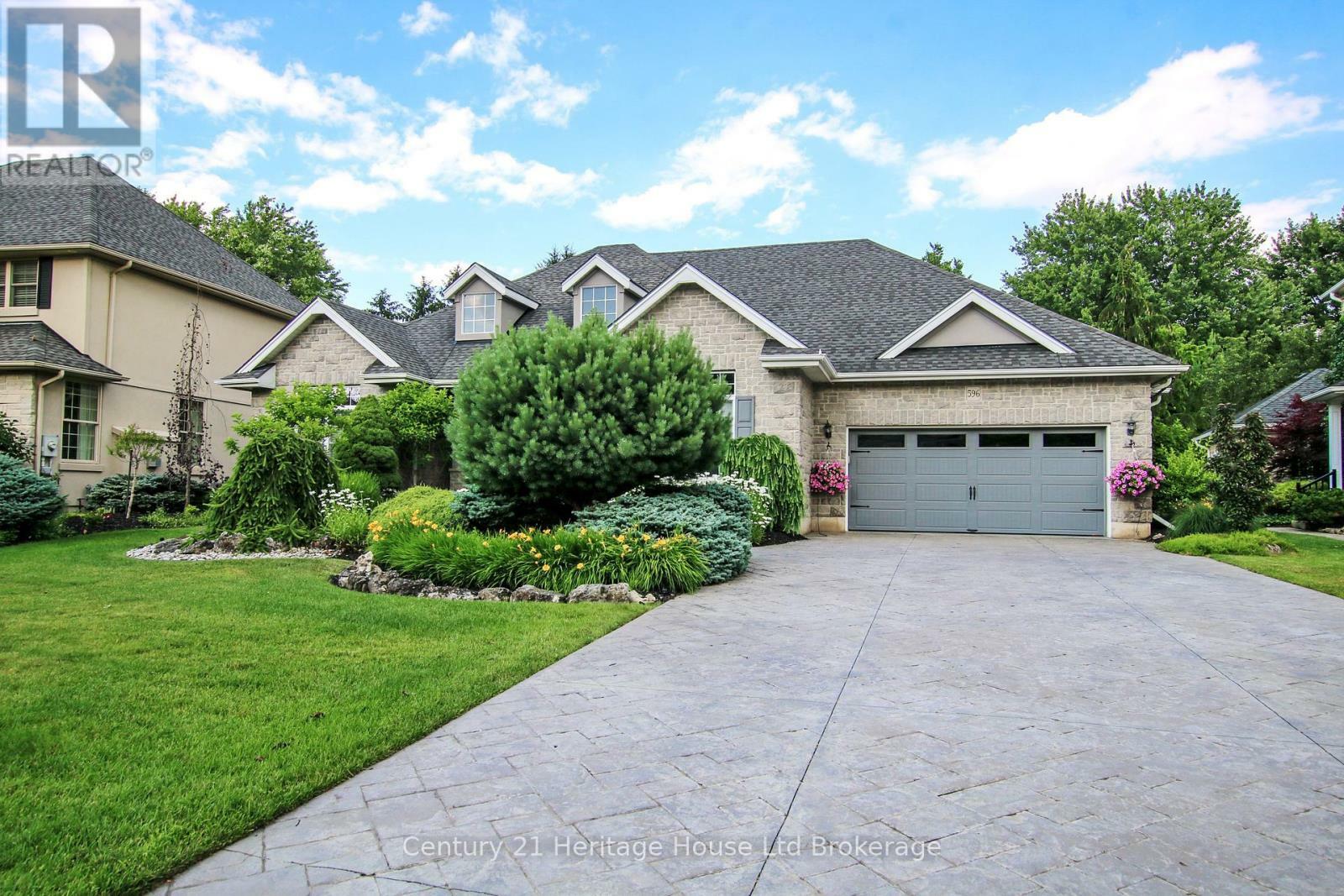 Property Photo: 596 Lakeview Drive ON N4T 0A5