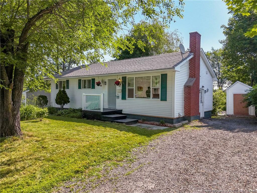 Photo de la propriété: 92 Coventry Crescent NB E3B 4P5