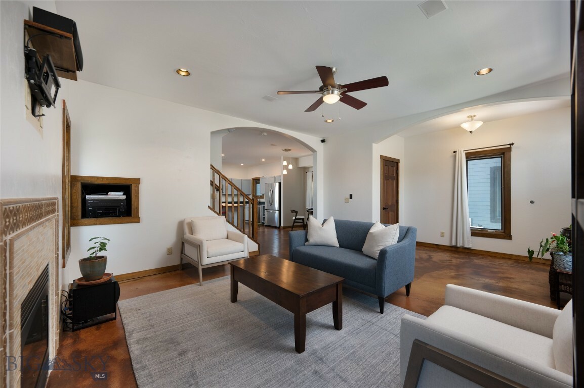 Property Photo: 1283 Crabapple Drive MT 59715