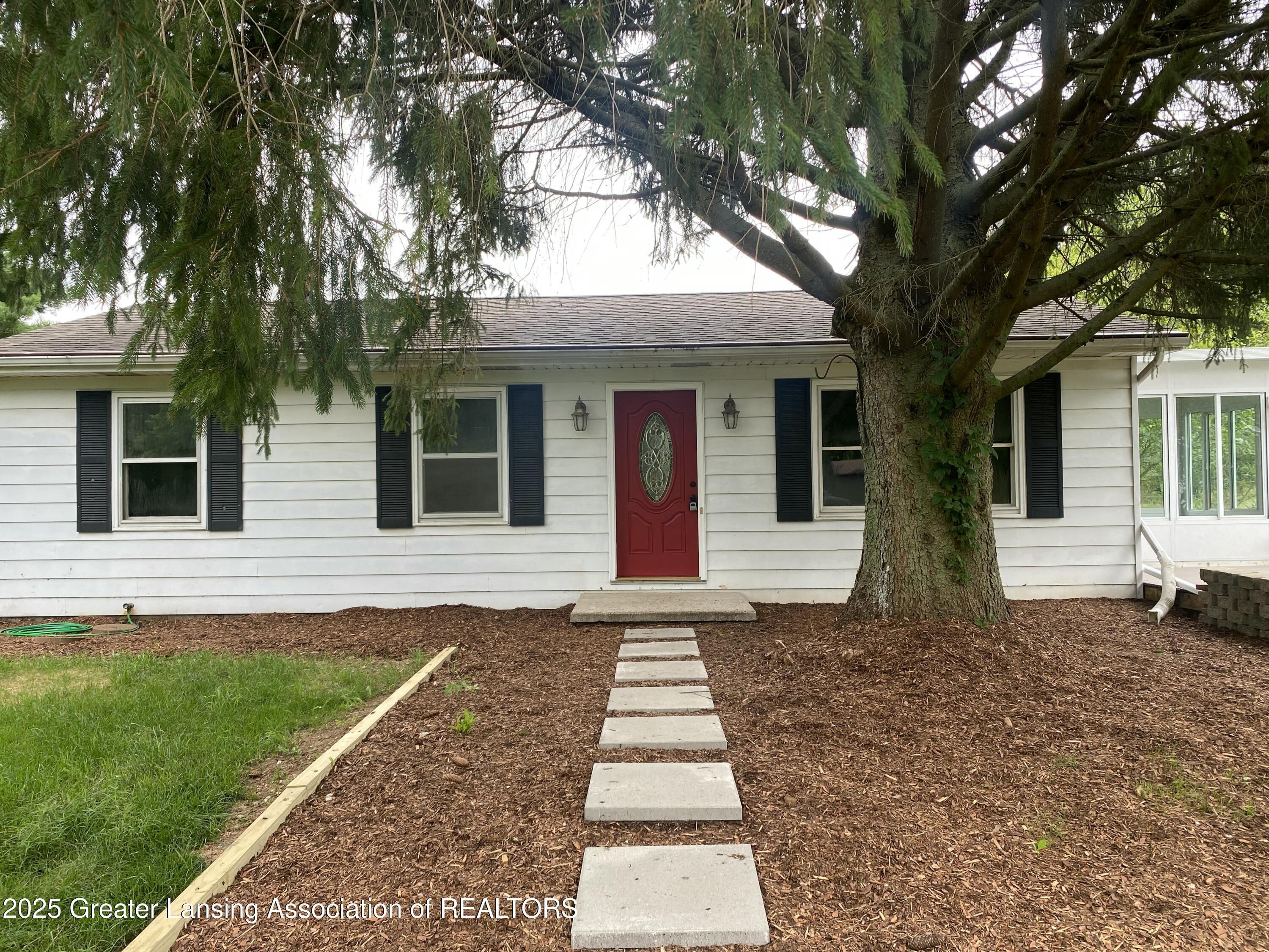 Property Photo: 3534 S Perkey Road MI 48813